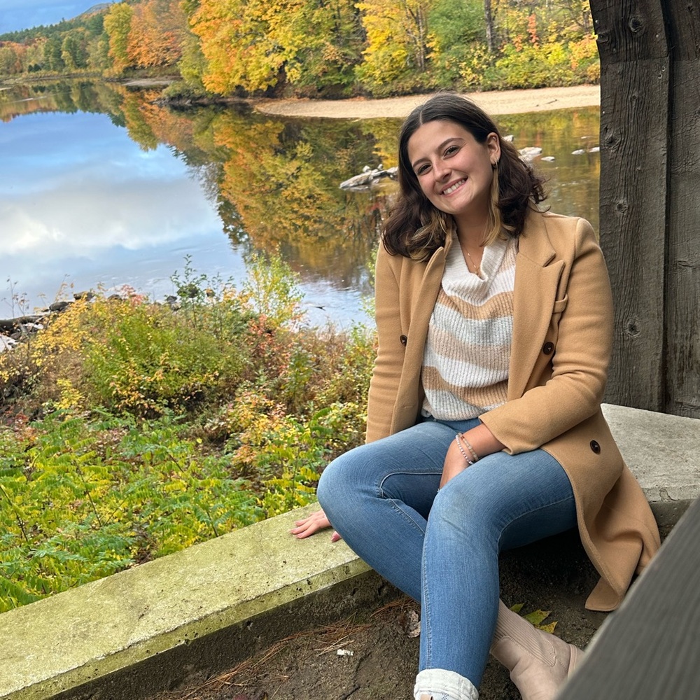 Meet your Posher, Emily